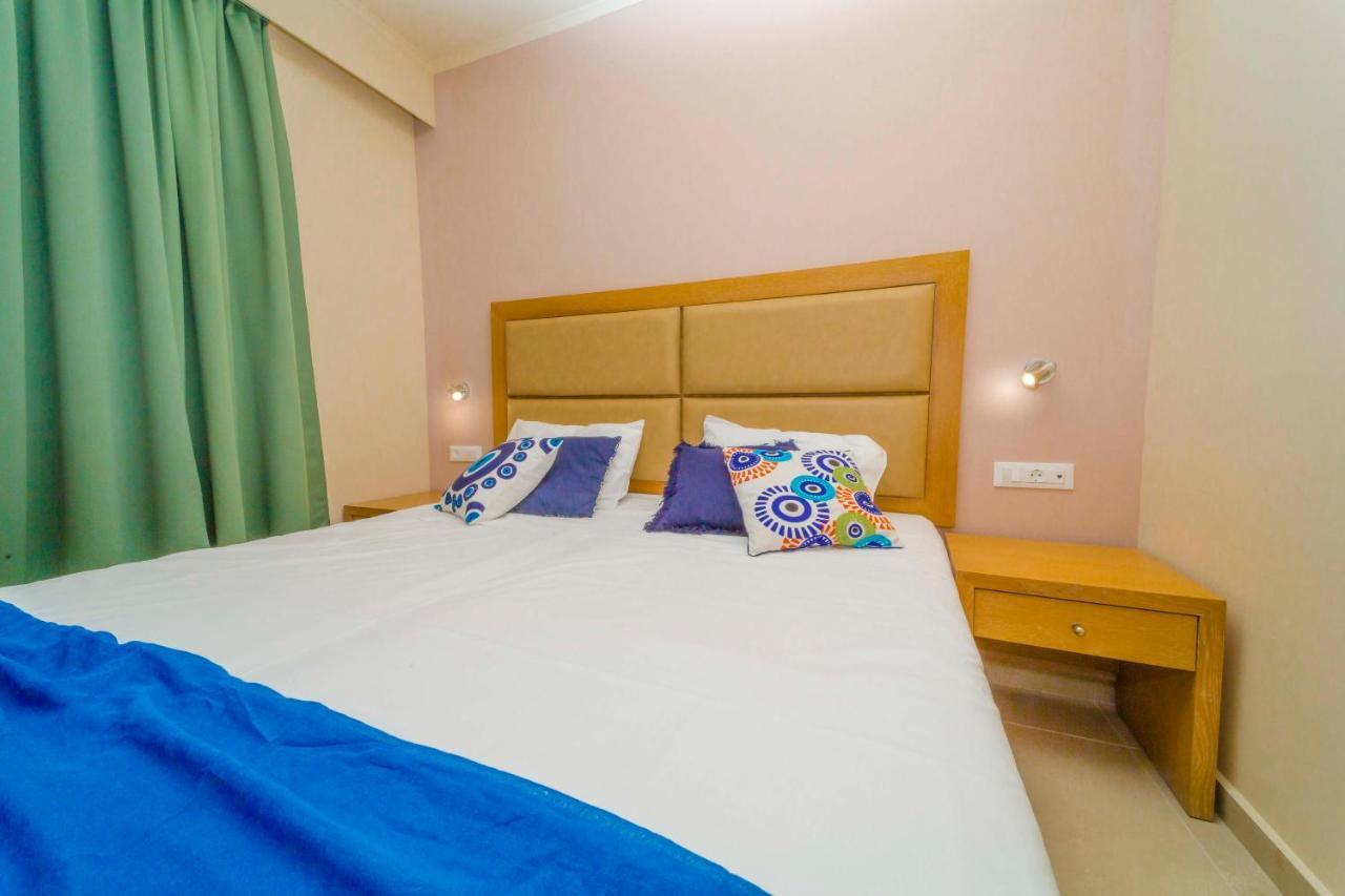 Amaryllis Front Beach Hotel Lartos Exterior photo