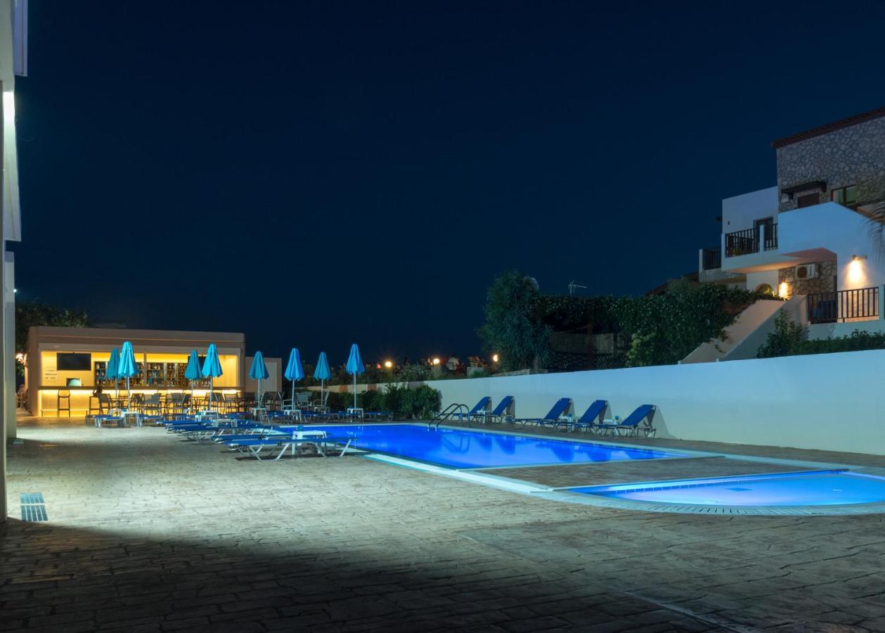 Amaryllis Front Beach Hotel Lartos Exterior photo