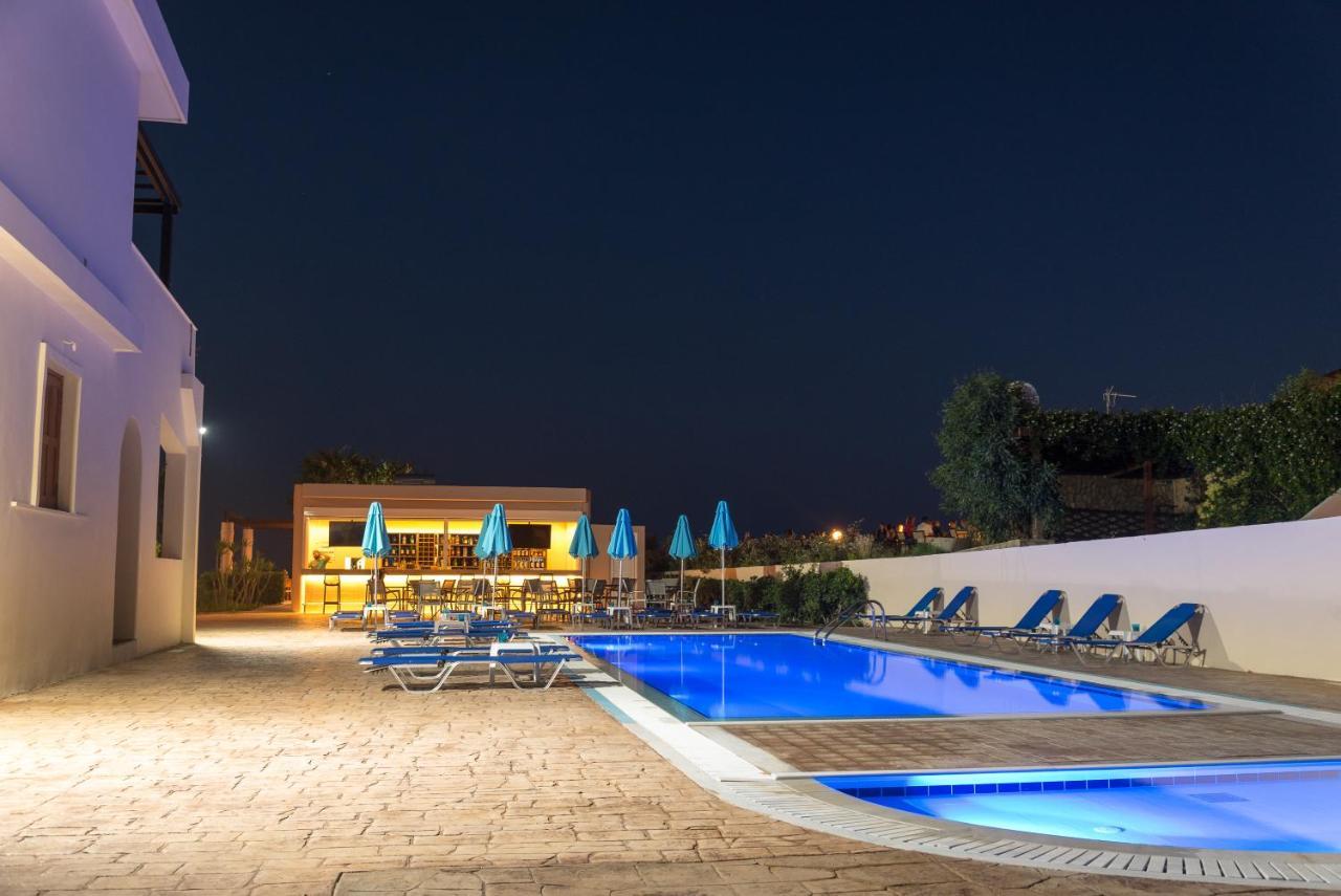 Amaryllis Front Beach Hotel Lartos Exterior photo