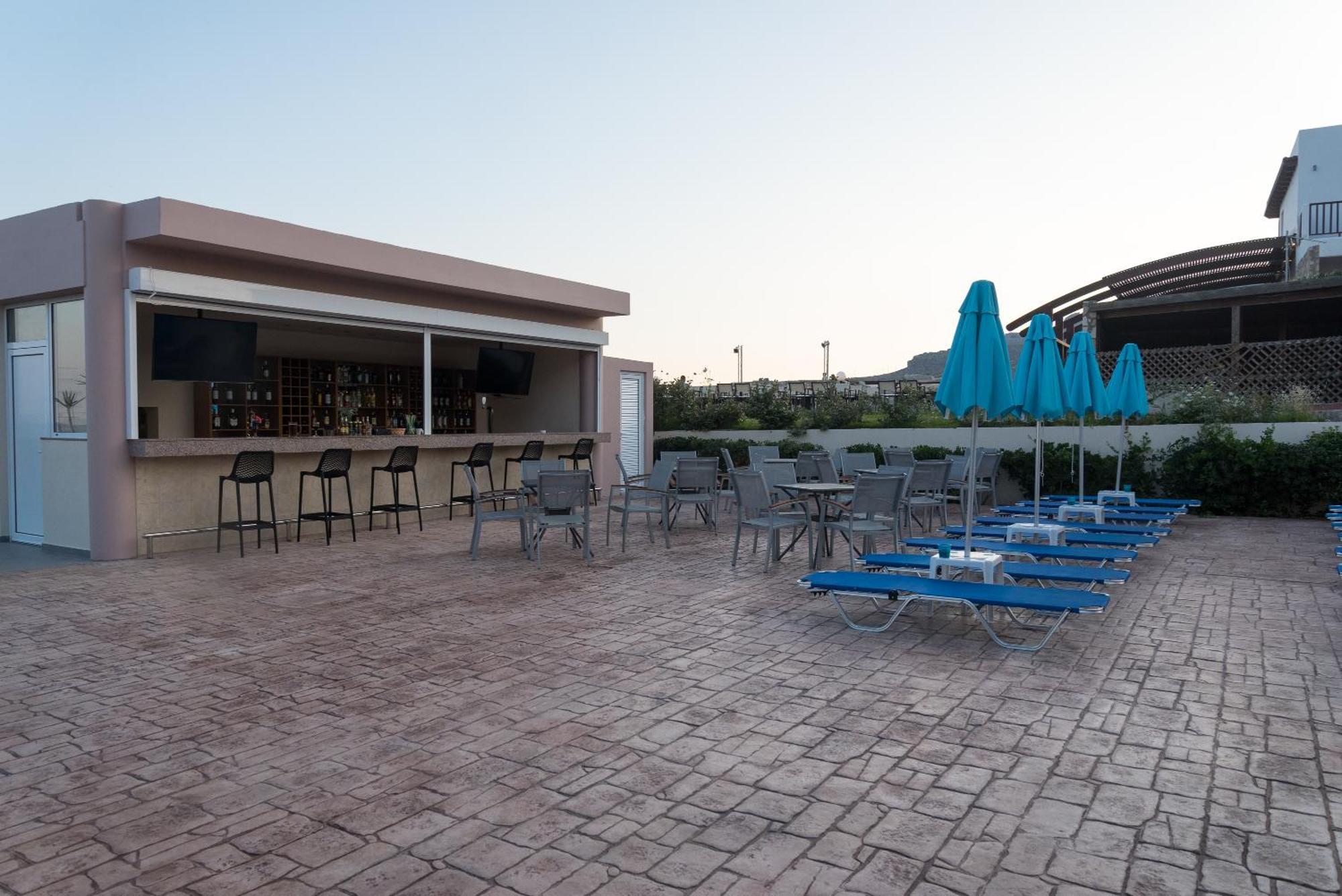 Amaryllis Front Beach Hotel Lartos Exterior photo